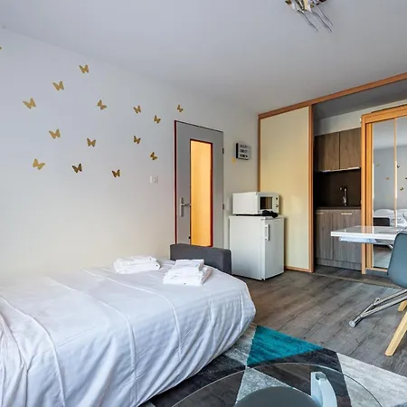 Halte De La Commanderie Apartment