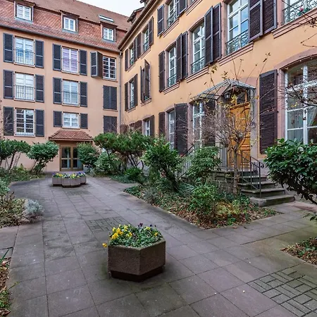 Halte De La Commanderie Apartment *
